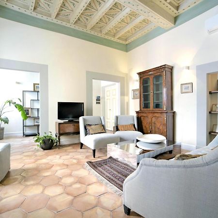 Trevi Luxury Apartment Рим Екстериор снимка